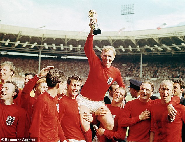 Bei mehreren Spielern der englischen Mannschaft, die 1966 die Weltmeisterschaft gewann, wurde Demenz diagnostiziert. Nach Angaben des NHS erkrankt im Vereinigten Königreich jeder elfte Mensch über 65 daran