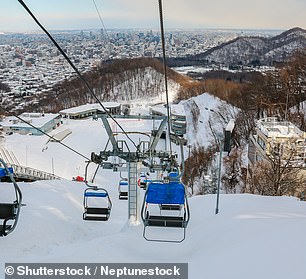 Die japanische Skistadt Sapporo verfügt über ein eigenes charmantes Transportmittel – ein riesiges Straßenbahnsystem