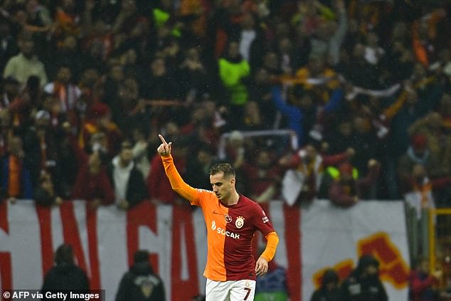 Ziyech would play a part in Galatasaray's third goal too, playing an excellent ball in to substitute Kerem Akturkoglu who fired past Onana in goal