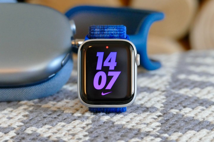 Die Vorderseite der Apple Watch SE 2.