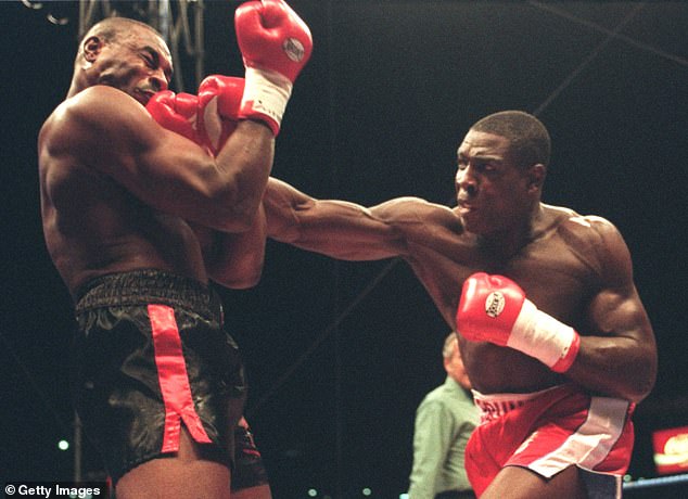 An der Weltspitze: Frank wurde 1995 WBC-Weltmeister im Schwergewicht, als er den amerikanischen Kämpfer Oliver McCall in zwölf Runden besiegte