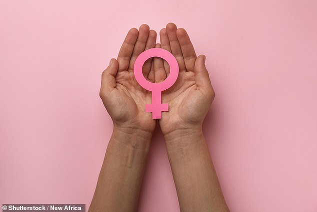 Den Aufsichtsbehörden wird vorgeworfen, dass sie „Verwirrung“ riskieren, wenn sie die Behandlung zur Behandlung der Symptome bei Transmännern und nicht-binären Personen sowie bei Frauen vorschlagen