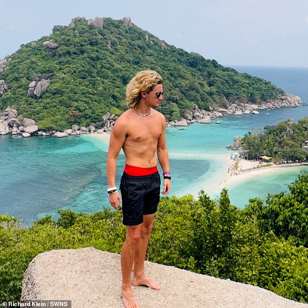 Richard Klein, 20, beschloss im Juni 2023, nach Chiang Mai, Thailand, zu ziehen – nachdem er Asien bereist und sich in das Land verliebt hatte