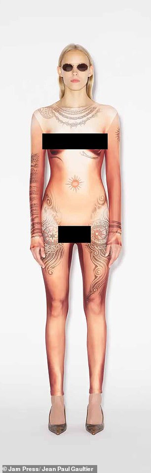 Die „Tattoo-Kollektion“ umfasst über 100 Artikel, wobei das teuerste Kleidungsstück, der Body Tattoo Jumpsuit, 600 € (519,64 £) kostet.