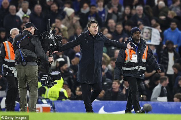 Chelsea-Trainer Mauricio Pochettino hat sich für die wütende Tirade nach dem Unentschieden gegen Man City entschuldigt