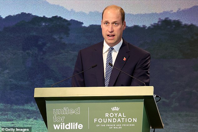 Prinz William hat bekannt gegeben, dass seine Frau ihn nicht auf seiner Earthshot-Reise nach Singapur begleitet hat, weil sie Prinz George bei seinen „ersten großen Prüfungen“ hilft.