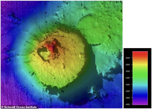 Wissenschaftler, die den Meeresboden vor der Küste Guatemalas kartierten, erlebten eine Überraschung, als sie diesen riesigen Unterwasserberg entdeckten