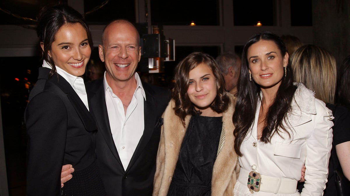 Bruce Willis und seine Frau Emma mit Ex-Demi Moore und jüngster Tochter Tallulah