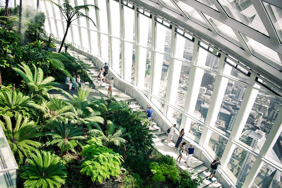 The Sky Garden has quickly become one of London's most popular attractions. Visitors should pre-book tickets 22 days ahead