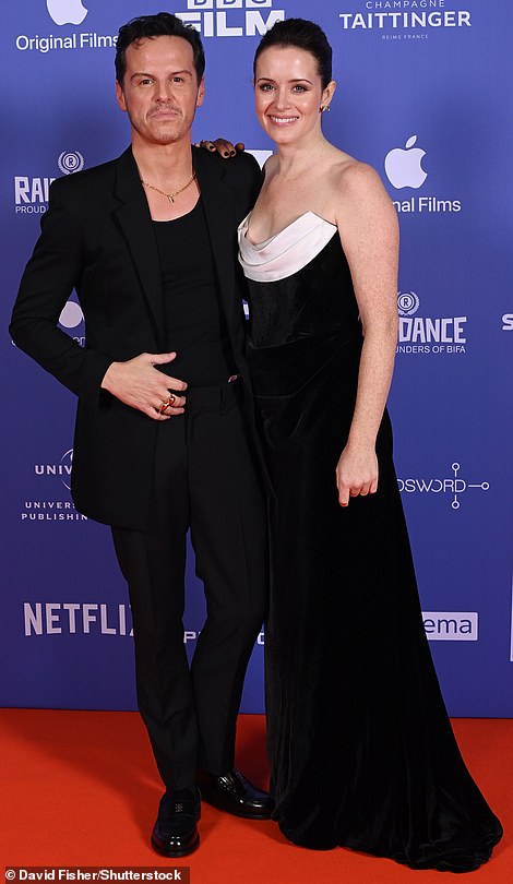 Claire posierte mit ihrem „All of Us Strangers“-Co-Star Andrew Scott, der für seine Rolle im Film in der Kategorie „Bester Hauptdarsteller“ nominiert ist