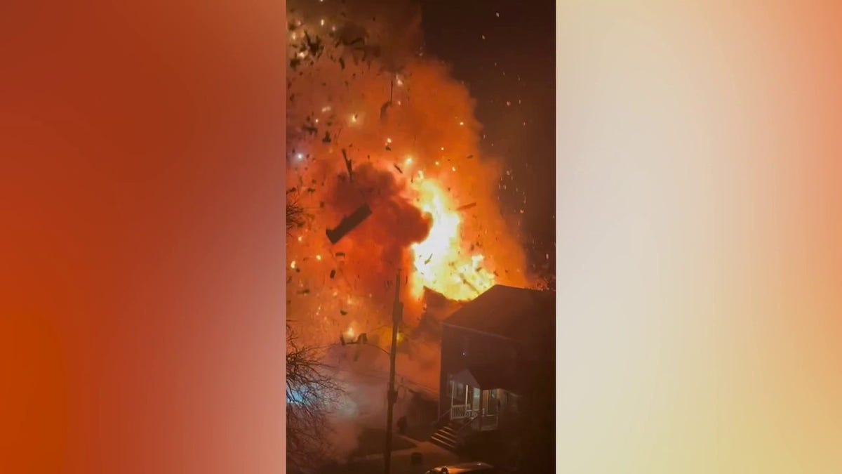 Explosion eines Hauses in Arlington