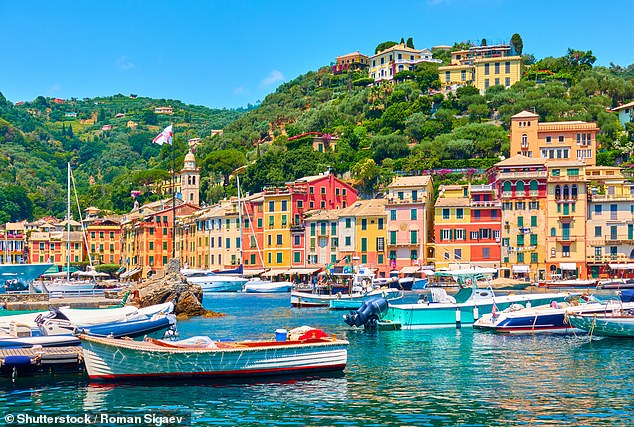 Das italienische Fischerdorf Portofino hat in der Hochsaison zwei Warteverbote eingeführt, um zu verhindern, dass Touristen zum Fotografieren „verweilen“.