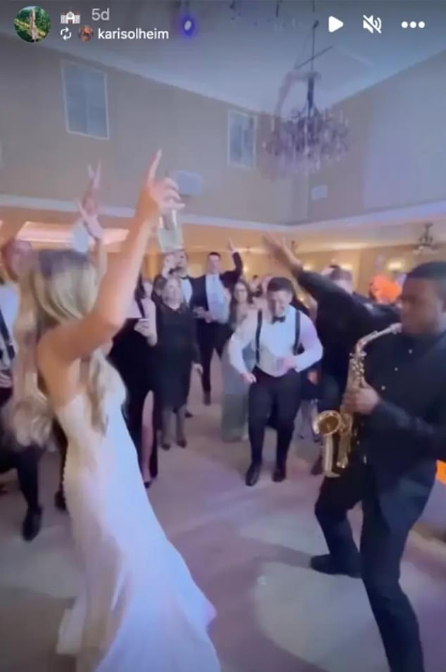 Marinaccio und Fiore wurden bei ihrer Hochzeit zusammen vor einem Saxophonisten tanzen sehen