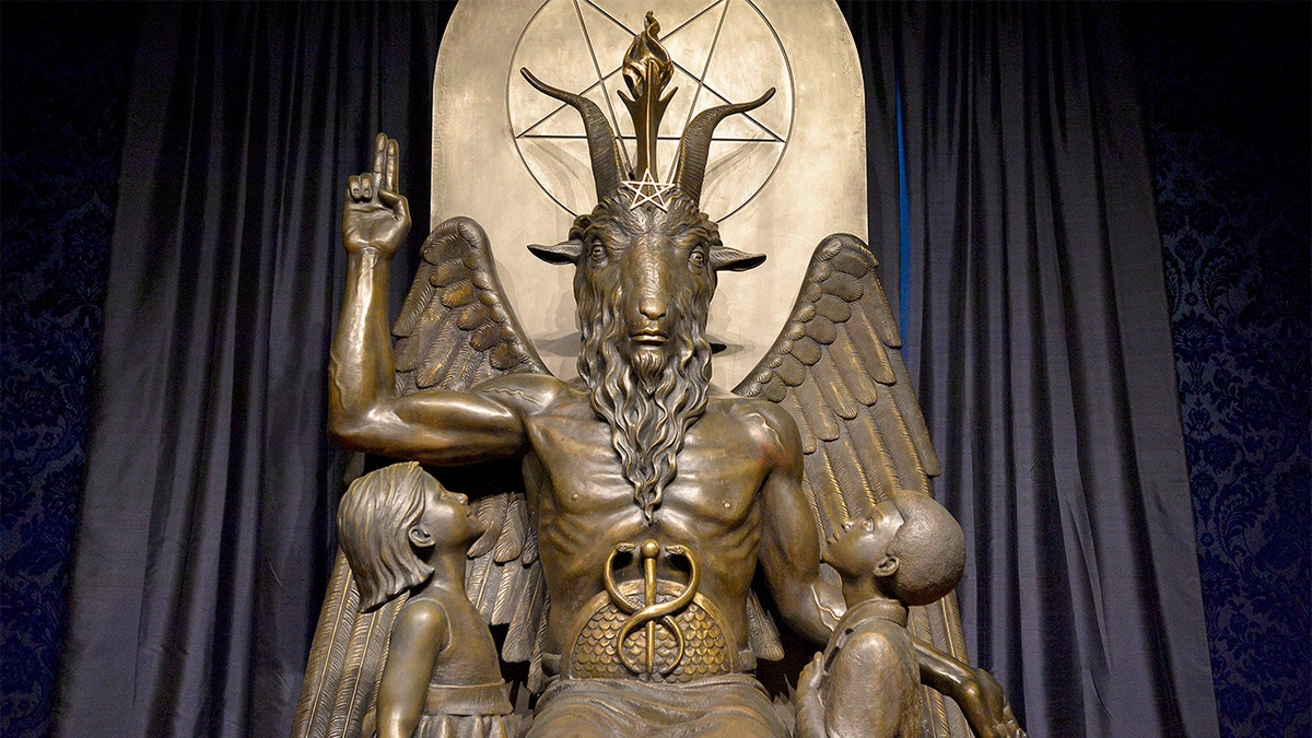 Statue satanischer Tempel