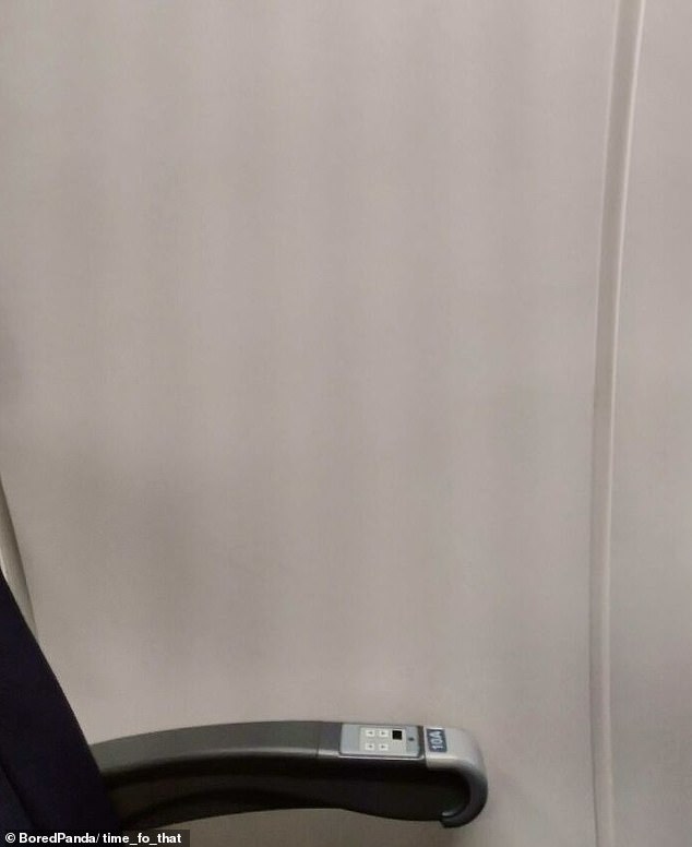 Ein Passagier zahlte extra Geld, um in einem Flugzeug am Fenster zu sitzen – aber auf seinem Fensterplatz fehlte ein Fenster