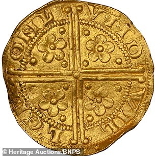 Die Münze zeigt einen bärtigen und gekrönten Heinrich II. mit einem Zepter in der rechten Hand