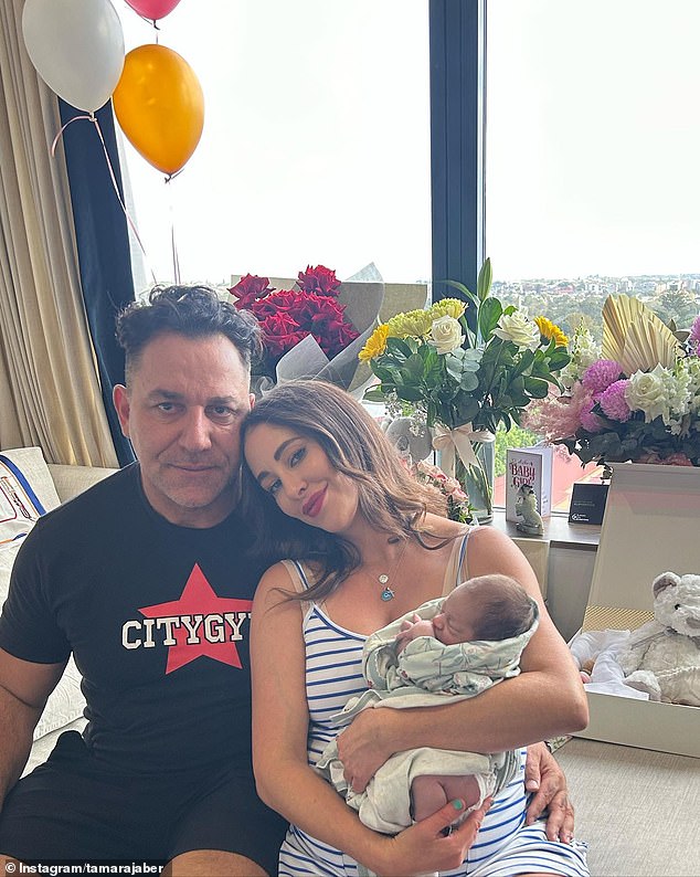 Tamara kündigte die Ankunft ihrer Tochter im Oktober auf Instagram an, zusammen mit einer Reihe von Fotos von der Geburt