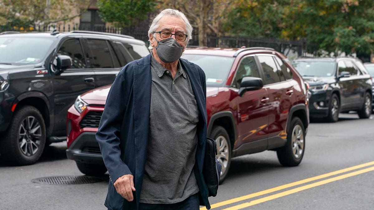 Robert De Niro kommt vor Gericht in New York City an.