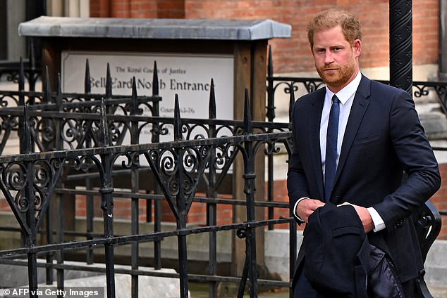 Andrew beobachtet abschließend Prinz Harrys Versuche, seine Sicherheitskräfte wieder einzusetzen