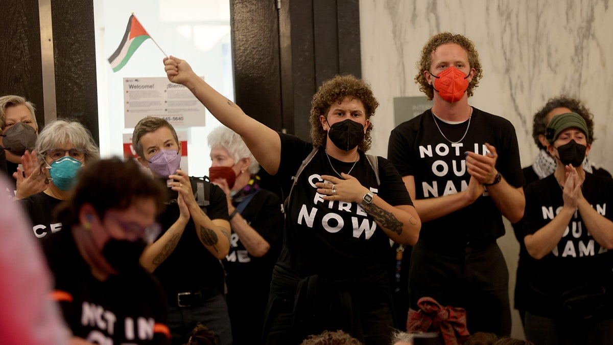 Palästina-Protest im Rathaus von Oakland