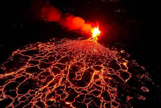 Bei diesem jüngsten Ausbruch wurde pro Sekunde zehnmal mehr Lava ausgestoßen als bei den letzten drei Ausbrüchen Islands