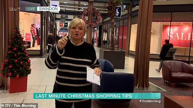 Craig beklagte zunächst den festlichen Verkehr, während Alice im McArtrhurGlen Designer Outlet in Swindon Tipps für Last-Minute-Weihnachtseinkäufe gab