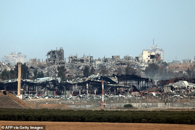 Israel beobachtete am Donnerstag die Zerstörung im nördlichen Gazastreifen als Folge der wochenlangen israelischen Bombardierung des palästinensischen Gebiets