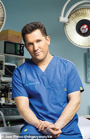 Gary Motykie, ein plastischer Chirurg in Los Angeles