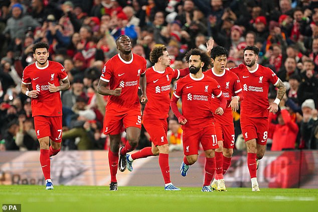 Liverpool schlug kurz darauf zurück, als Mohamed Salah aus spitzem Winkel den Ausgleich erzielte