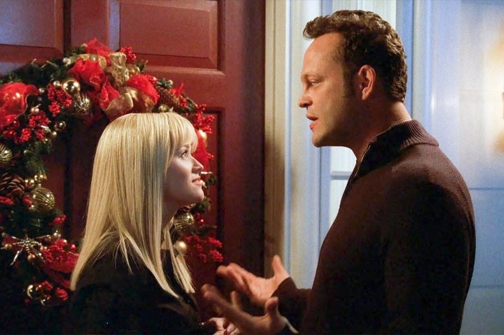 A man argues with a woman in Four Christmases.