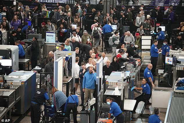 Die TSA sagte, dass dieses Programm darauf abzielt, die Belastung der Beamten zu verringern und sie für wichtigere Aufgaben freizustellen
