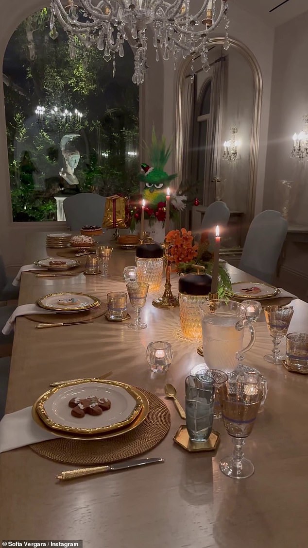 She also posted snaps showing off the stunning gold-themed dinner table setting