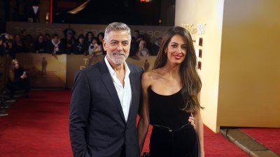 George Clooney und Amal Clooney sind Paarziele in stimmungsvollen Ensembles