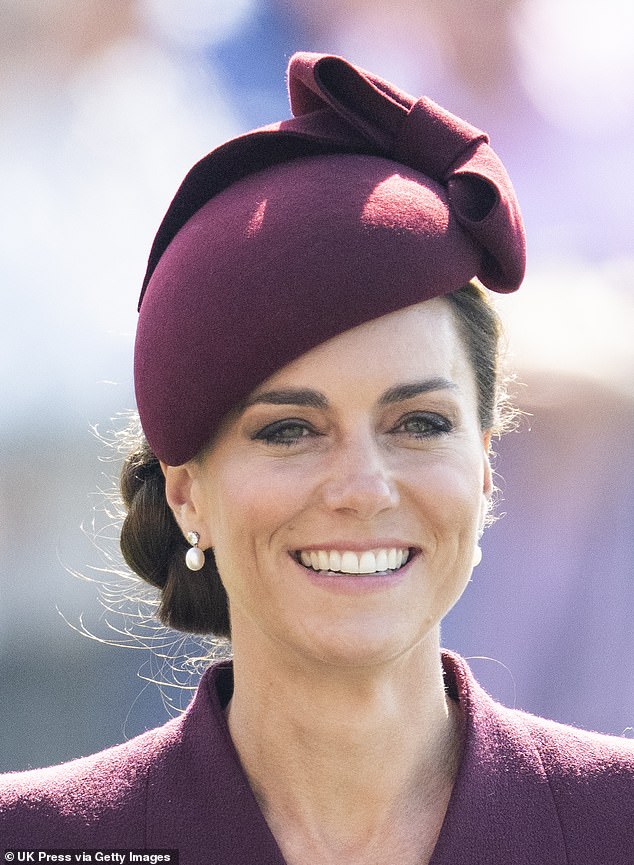 The runner up and another favourite headpiece was the elegant Sahar Millinery fascinator which was worn together with an Eponine coat for an all burgundy ensemble when paying tribute to the late Queen Elizabeth II on the first anniversary of her death.