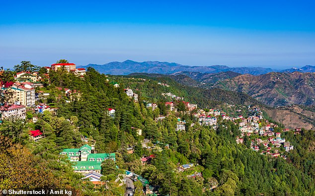 Jo reist zur Bergstation von Shimla (im Bild), „wo der britische Raj einst der Sommerhitze entkam“.
