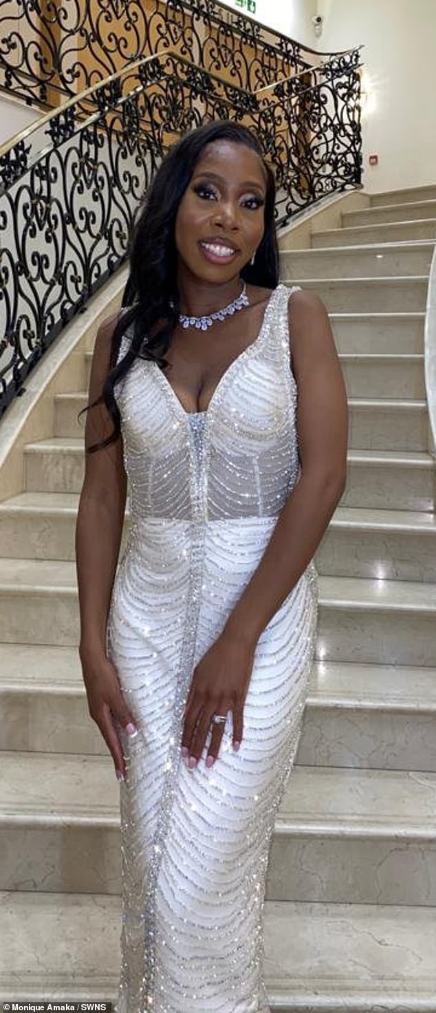 Die Londonerin Monique trug an ihrem Hochzeitstag Kleider, die für sie maßgeschneidert waren, darunter ein figurbetontes weißes Perlenkleid