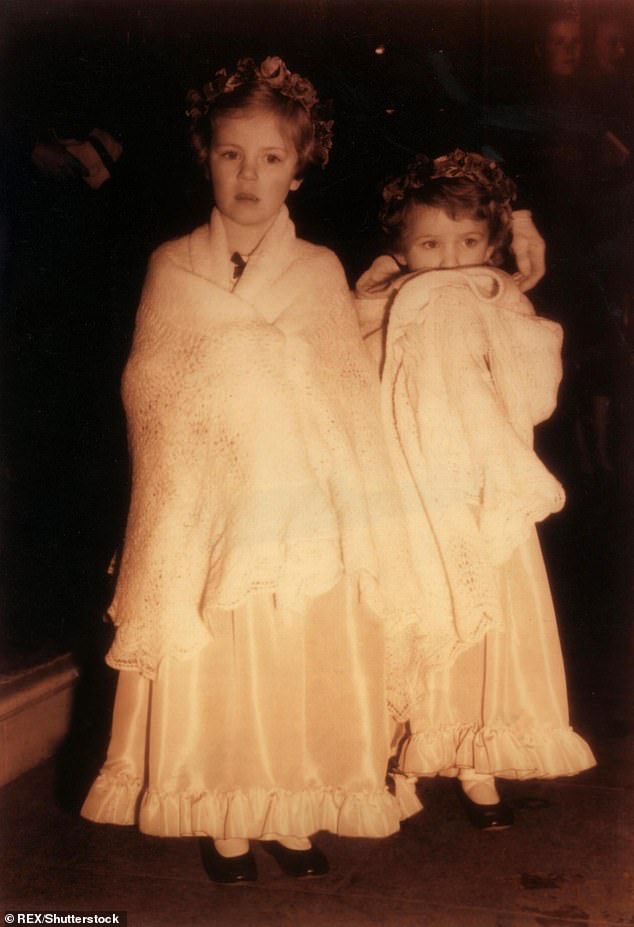 Camilla mit ihrer kleinen Schwester Annabel Shand