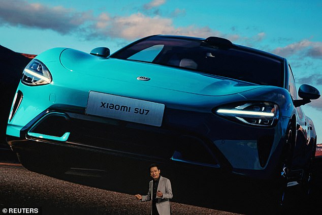 Lei Jun, CEO von Xiaomi, kündigte an, dass das Elektronikunternehmen im Jahr 2024 ein Elektroauto auf den Markt bringen wird, und folgt damit Unternehmen wie Apple und Foxconn, die versucht haben, in den Markt für Elektrofahrzeuge einzudringen
