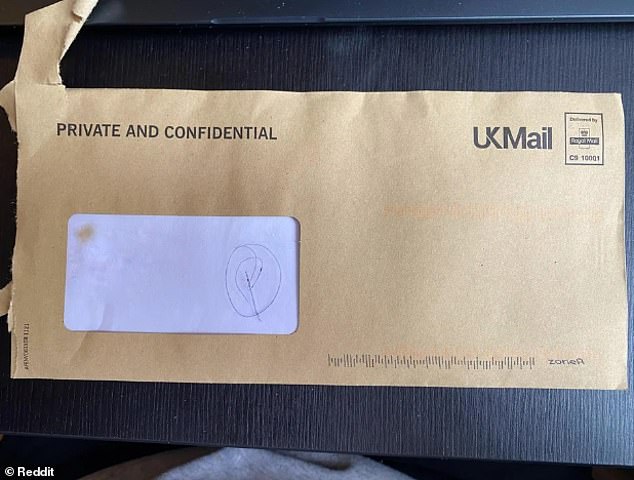 Ein Reddit-Benutzer hat ein Bild des großen P in seinem von Royal Mail zugestellten Brief hochgeladen, um die Bedeutung dahinter zu untersuchen