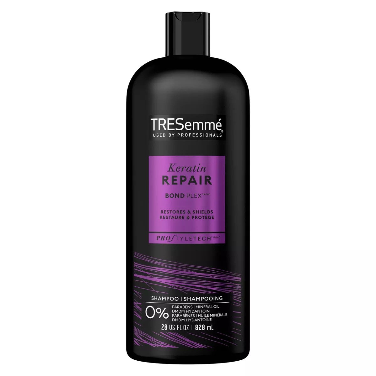Tresemme Keratin Repair Shampoo schwarze Flasche auf weißem Hintergrund