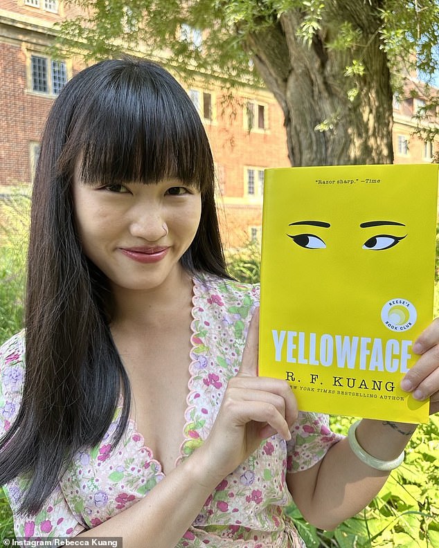 Kuang, der erst 27 Jahre alt ist und bereits fünf Bestseller veröffentlicht hat, ist auf dem besten Weg, eine Kraft in der Literaturwelt zu werden