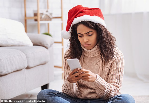 Eine Frau hat verraten, dass ihr Weihnachtsfest am Rande des Scheiterns steht, weil der festliche Feiertag dieses Jahr auf einen Montag fällt (Stockbild)