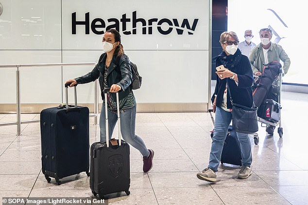 Alle an Bord: Heathrow gab bekannt, dass im November 6,1 Millionen Reisende in seine Terminals geflogen sind – nur etwas weniger als die 6,2 Millionen, die im gleichen Monat des Jahres 2019 geflogen sind