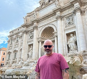 Sam sagt, er habe Taschendiebe am Trevi-Brunnen in Rom gesehen