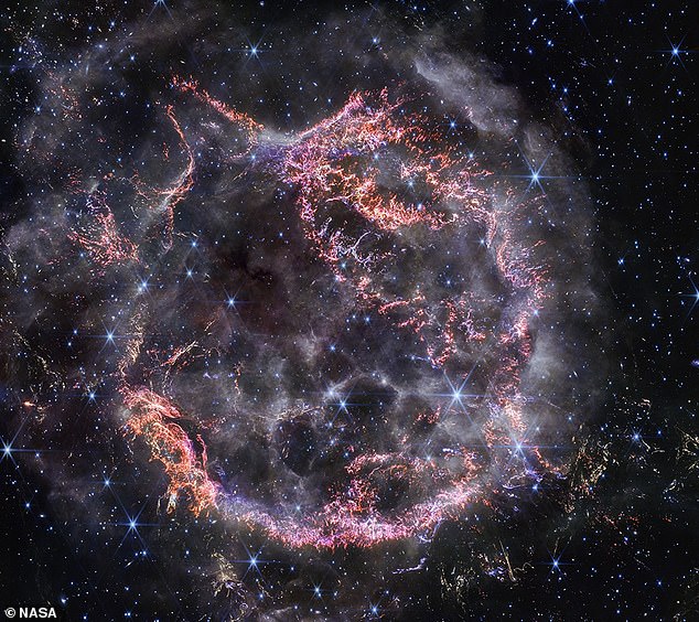 Das James-Webb-Teleskop der NASA hat Bilder der Überreste des Supernova-Sterns Cas A aufgenommen, der vor 340 Jahren explodierte