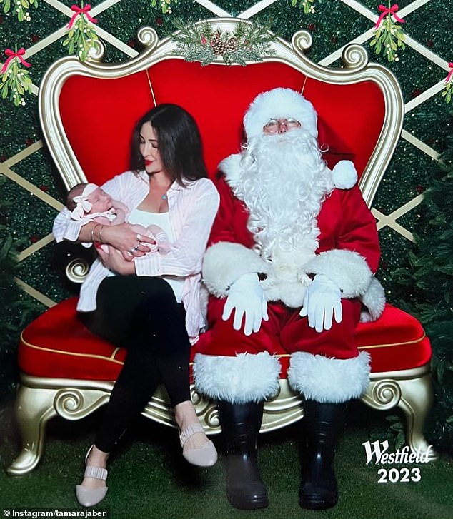 Kyle Sandilands‘ Ex-Frau Tamara Jaber hat die ersten Weihnachtsfotos ihrer neugeborenen Tochter Hermine geteilt