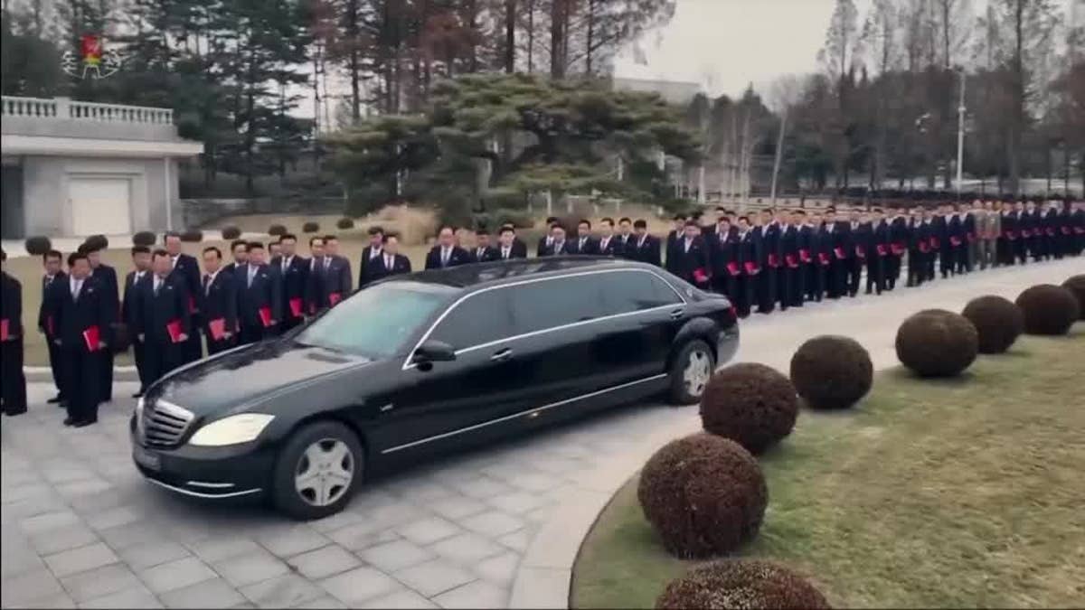 Nordkorea Mercedes 2023 Partei