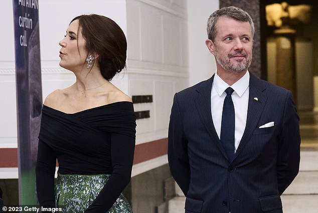 Princess Mary and Prince Frederik attend the Joaquín Sorolla exhibition - Light in Motion (Luz en Movimiento) and a dinner at the Glyptoteket Museum in Copenhagen on November 7