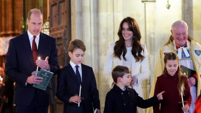Prinz William und Kate Middleton kommen mit allen drei Kindern beim Royal Christmas Concert 028 in festliche Stimmung