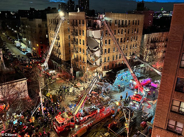 Am Montagnachmittag stürzte in der Bronx ein Teil eines sechsstöckigen Gebäudes ein und führte zu einer Szene der Zerstörung mit einem Trümmerhaufen darunter